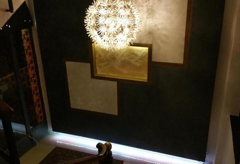 هتل Albergo La Svolta