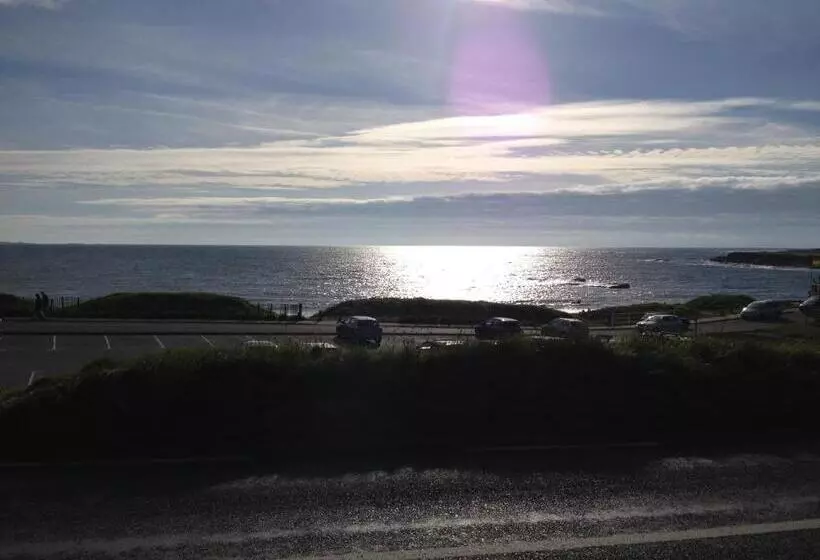 ホテル Coast Lodge