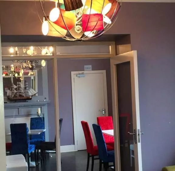 ホテル Coast Lodge