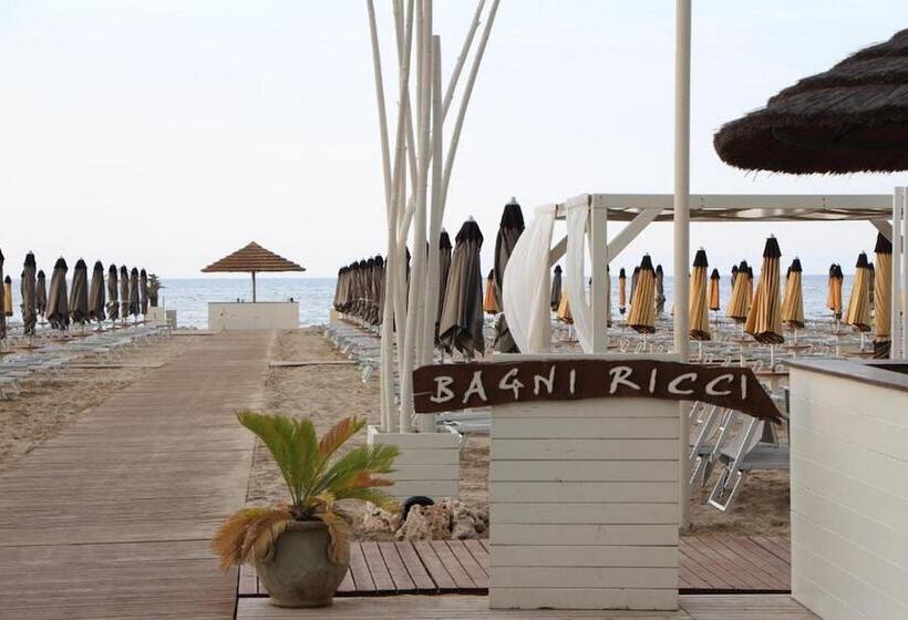 酒店 Concordia Palace