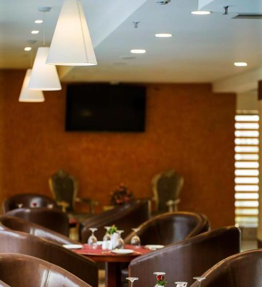 Hill Palace Hotel & Spa