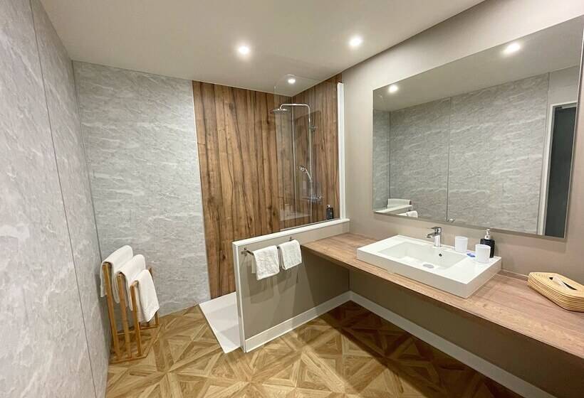 هتل Hôtel La Grande Conque