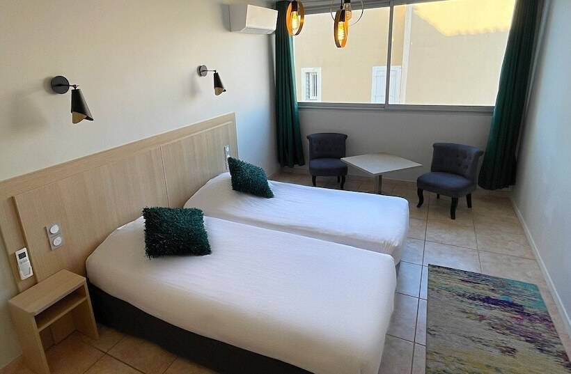 هتل Hôtel La Grande Conque