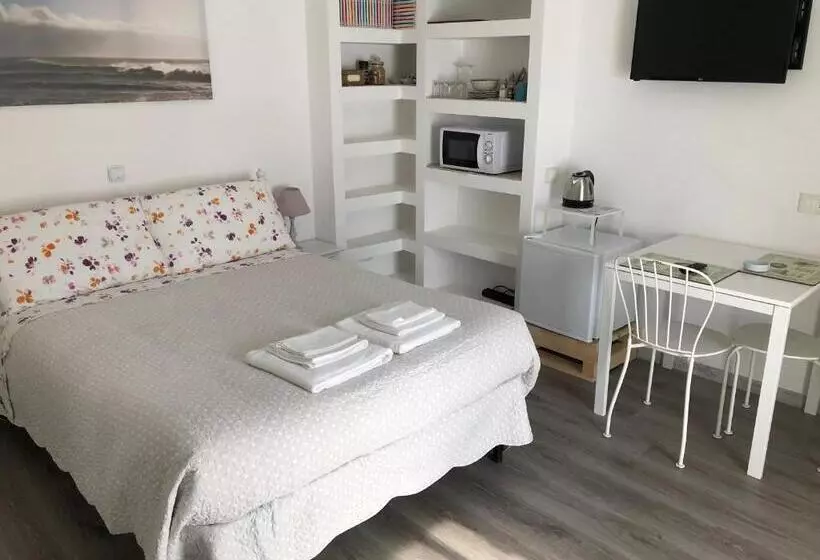 ベッドアンドブレックファースト Rosmarino