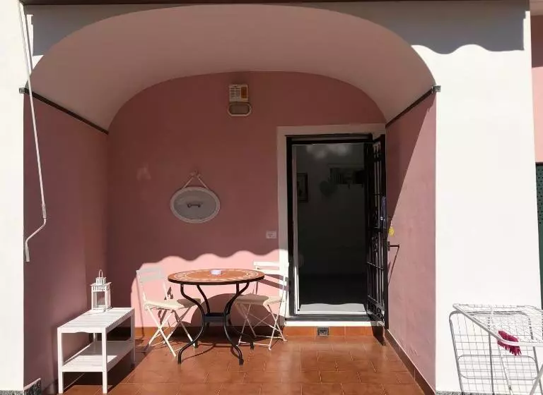 ベッドアンドブレックファースト Rosmarino