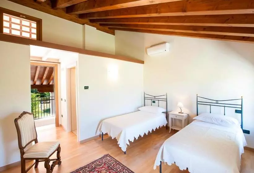 Aamiaismajoitus (B&B) Agriturismo Crocerone