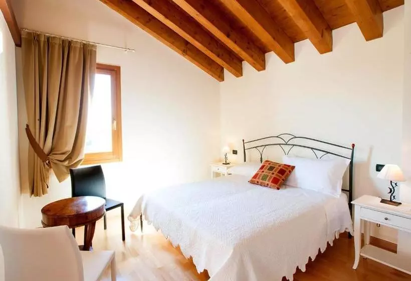 Aamiaismajoitus (B&B) Agriturismo Crocerone