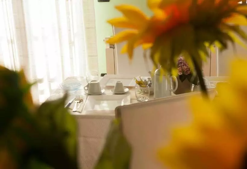 ベッドアンドブレックファースト Rosa Di Mare