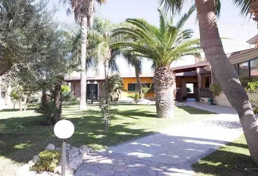 Aamiaismajoitus (B&B) Valleforno Country House Di Charme