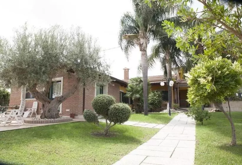 Aamiaismajoitus (B&B) Valleforno Country House Di Charme