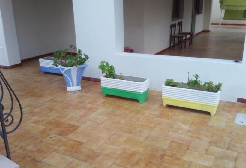 تختخواب و صبحانه Villa Maricla