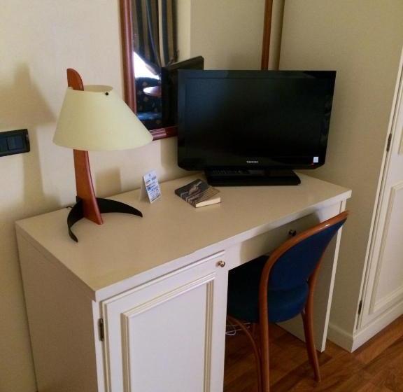 בית מלון כפרי Brennero E Varsavia