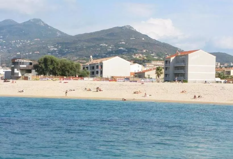 Hotelli Hôtel Beach