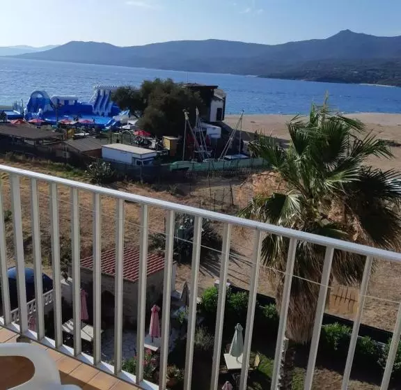 Hotelli Hôtel Beach