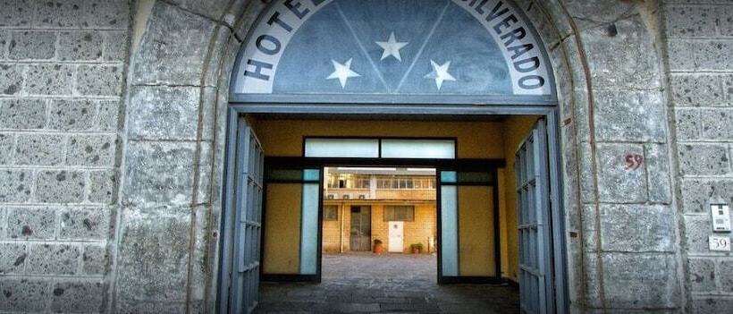 בית מלון כפרי Silverado