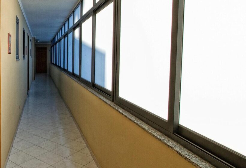 בית מלון כפרי Silverado