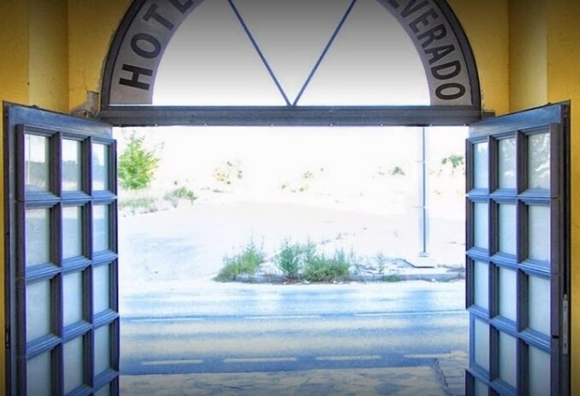 בית מלון כפרי Silverado