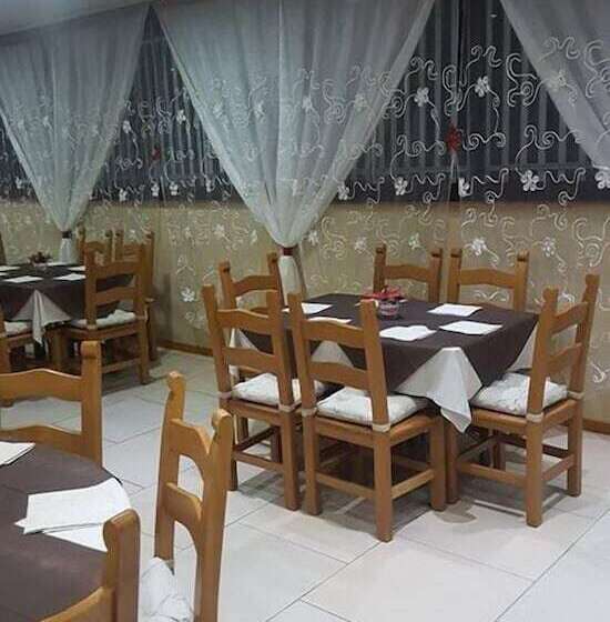 בית מלון כפרי Silverado