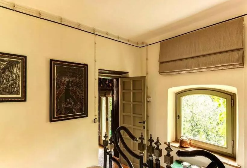 Aamiaismajoitus (B&B) Corte Della Maesta Antica Residenza