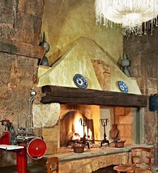 Aamiaismajoitus (B&B) Corte Della Maesta Antica Residenza