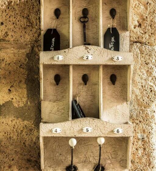 צימר Corte Della Maesta Antica Residenza