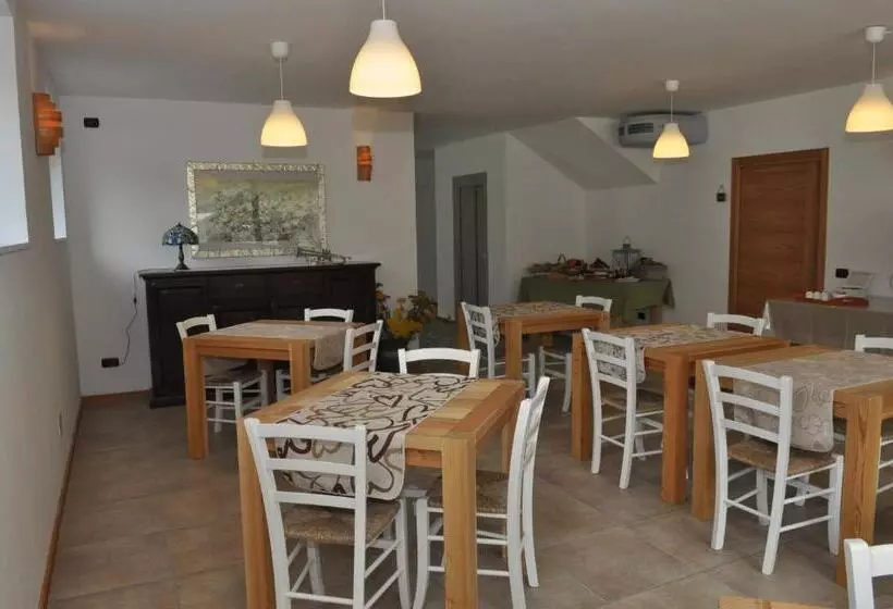 Aamiaismajoitus (B&B) Garnì Dal Mozat