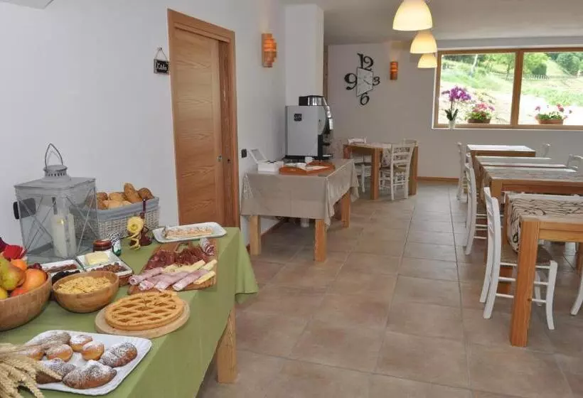 Aamiaismajoitus (B&B) Garnì Dal Mozat