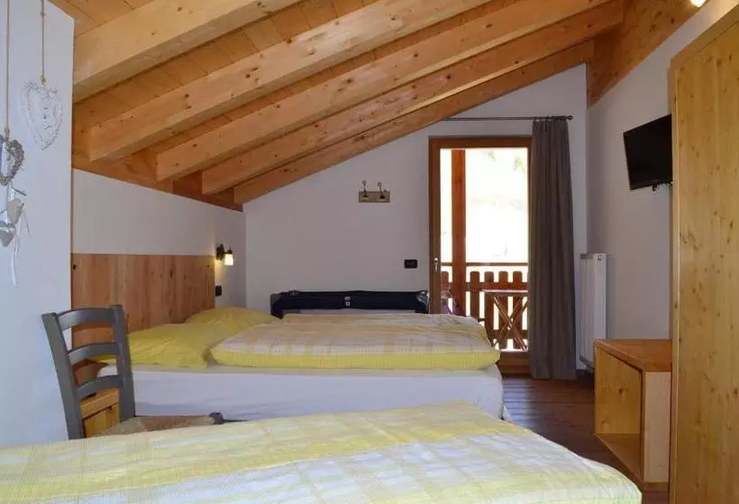 Aamiaismajoitus (B&B) Garnì Dal Mozat