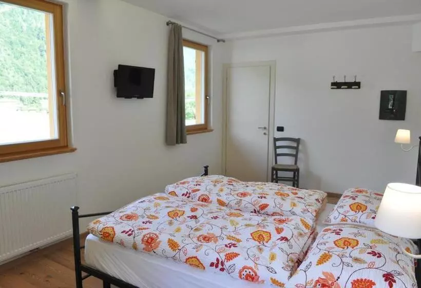 Aamiaismajoitus (B&B) Garnì Dal Mozat