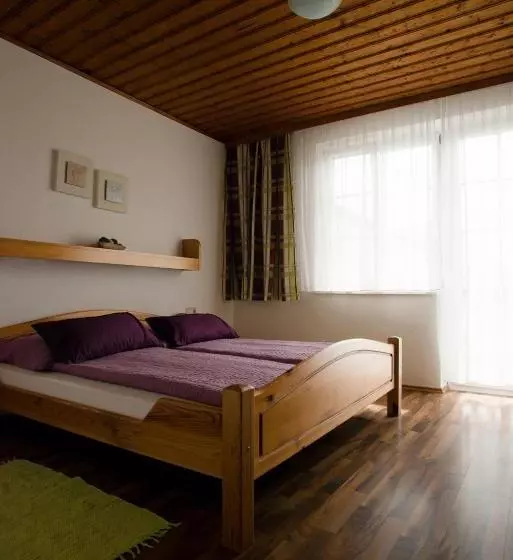 تختخواب و صبحانه Gästehaus Ringbauer
