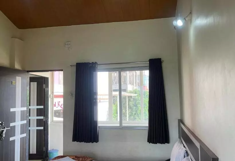 ベッドアンドブレックファースト Gugal Residency Mahabaleshwar