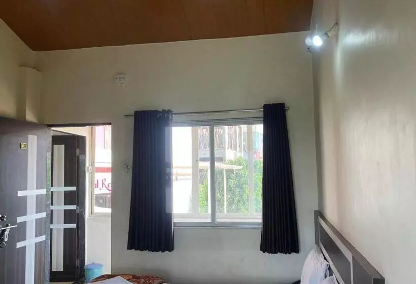 ベッドアンドブレックファースト Gugal Residency Mahabaleshwar