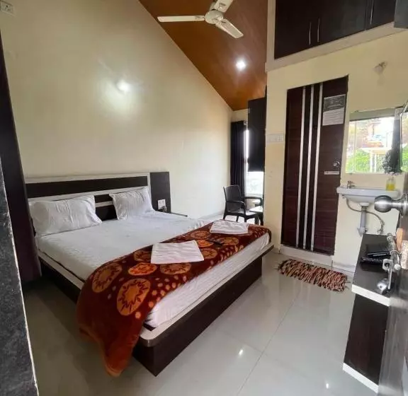 ベッドアンドブレックファースト Gugal Residency Mahabaleshwar