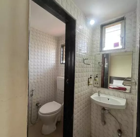 ベッドアンドブレックファースト Gugal Residency Mahabaleshwar