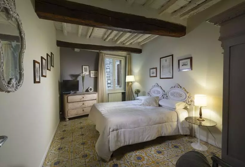 تختخواب و صبحانه Il Battistero Siena Residenza D'epoca