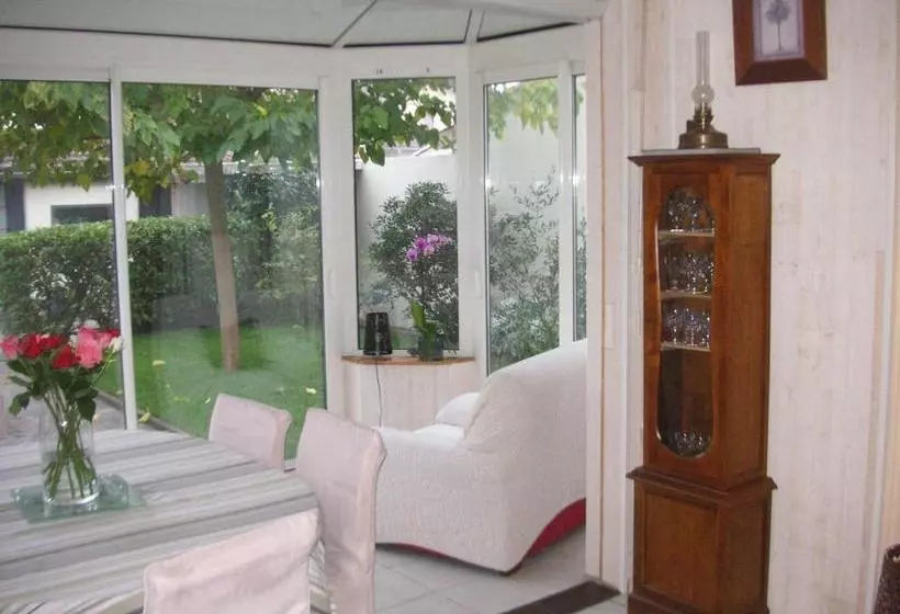 تختخواب و صبحانه Le Clos Previnquieres