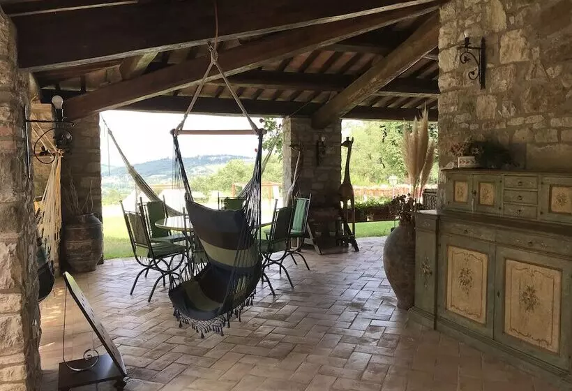 Aamiaismajoitus (B&B) Residenza Collefiorito