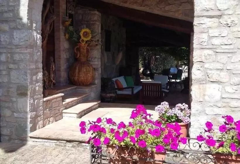 Aamiaismajoitus (B&B) Residenza Collefiorito