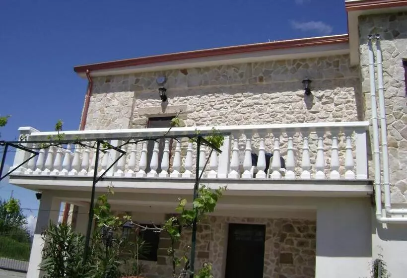 ベッドアンドブレックファースト The Wishing Well