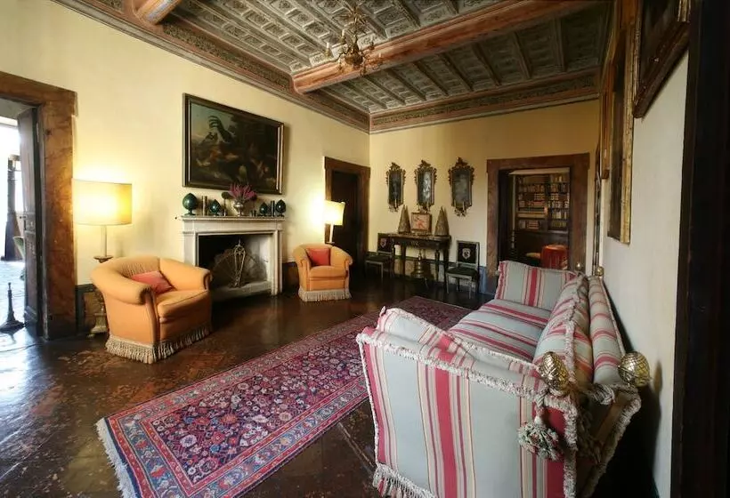 Aamiaismajoitus (B&B) Vesconte Residenza D'epoca Dal 1533