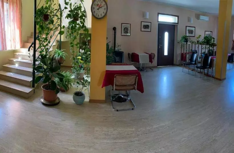 هتل Cerruti