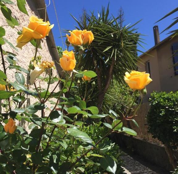 בית מלון כפרי Le Castellamar