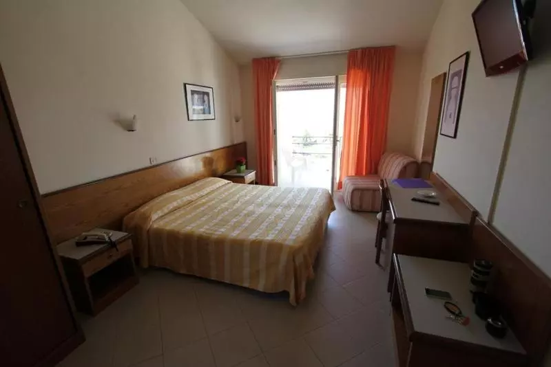 هتل Montecarlo
