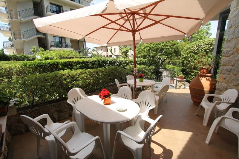 בית מלון כפרי Montecarlo