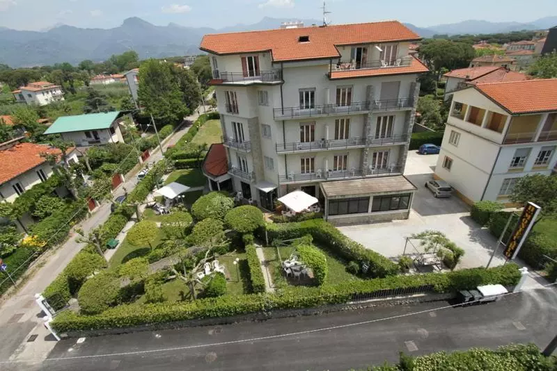 هتل Montecarlo