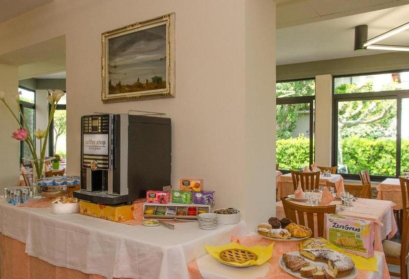 בית מלון כפרי Montecarlo