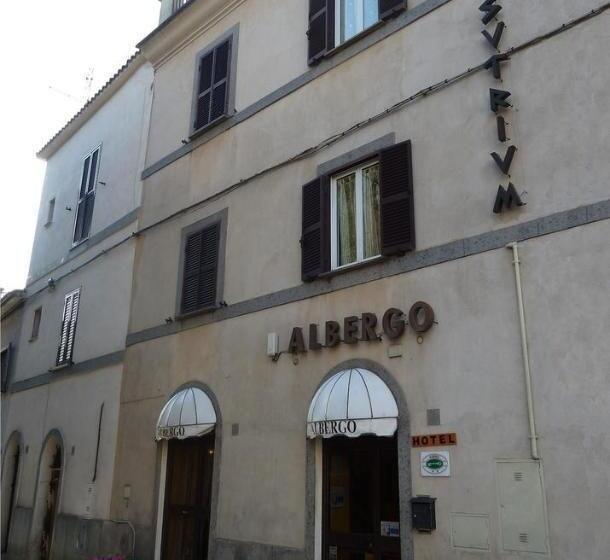 בית מלון כפרי Sutrium