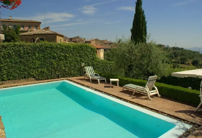 Hotelli Vecchia Oliviera