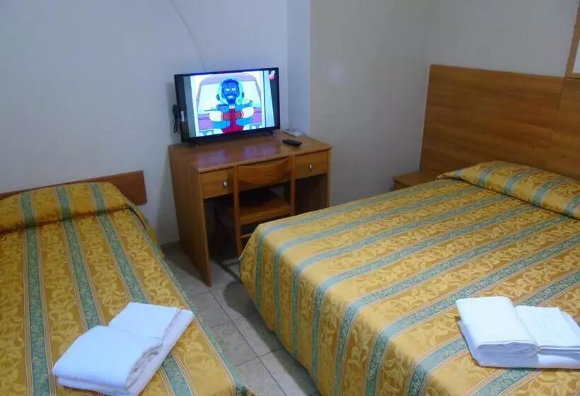 ホテル Zeus Lido Di Classe Room Only