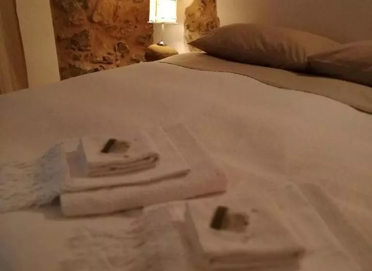 La Via Del Carretto B&b